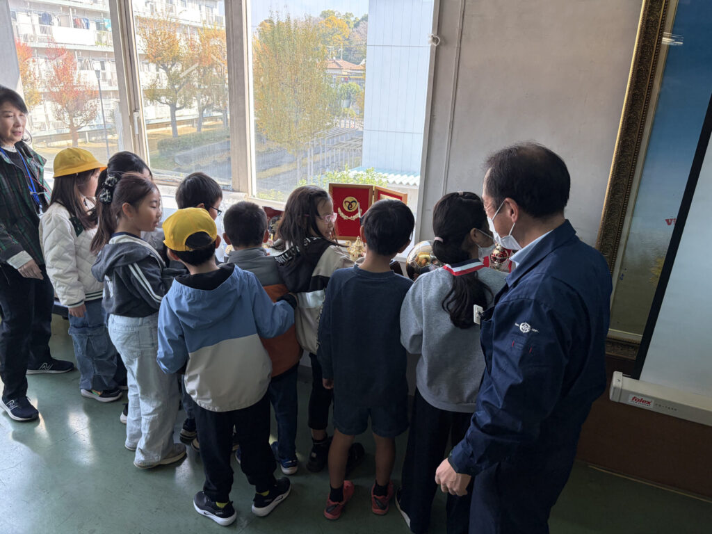 実際に触れてみる